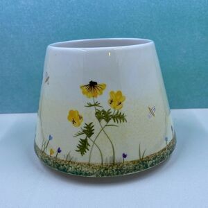 HOME INTERIOR~CERAMIC~CANDLE JAR TOPPER SHADE~FLOWERS~BEES~BUTTERFLIES~NICE~G21